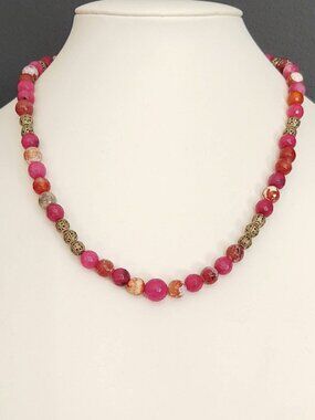 Pink & orange glass beads w/gold accents necklace